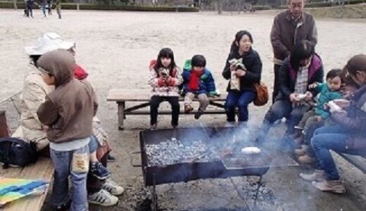 【先着100個】1月25日(土)、広島市森林公園で「炭火やきいもを食べよう」というイベントがあるみたい。1個100円。