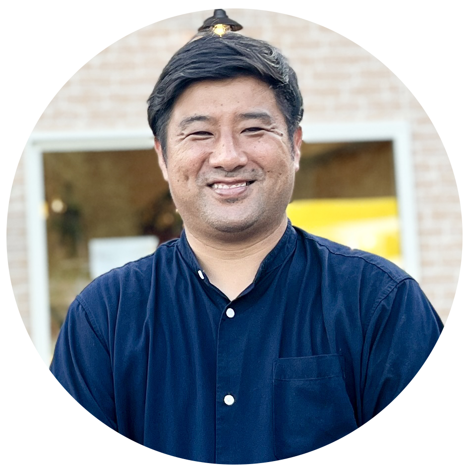 オーナー夫妻の梅村和史さん